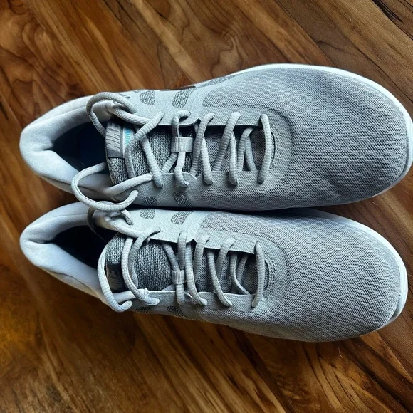 Men’s Nike Revolution size 11 - Picture 6 of 7